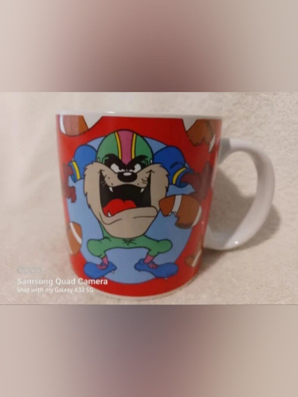Vintage Looney tunes Tasmanian Devil football player coffee mug